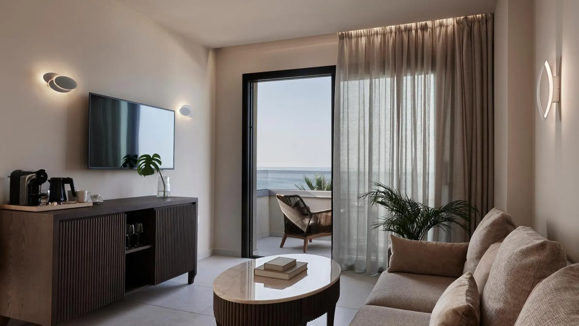 Amira Luxury Resort & Spa - Adults Only Adelianos Kampos